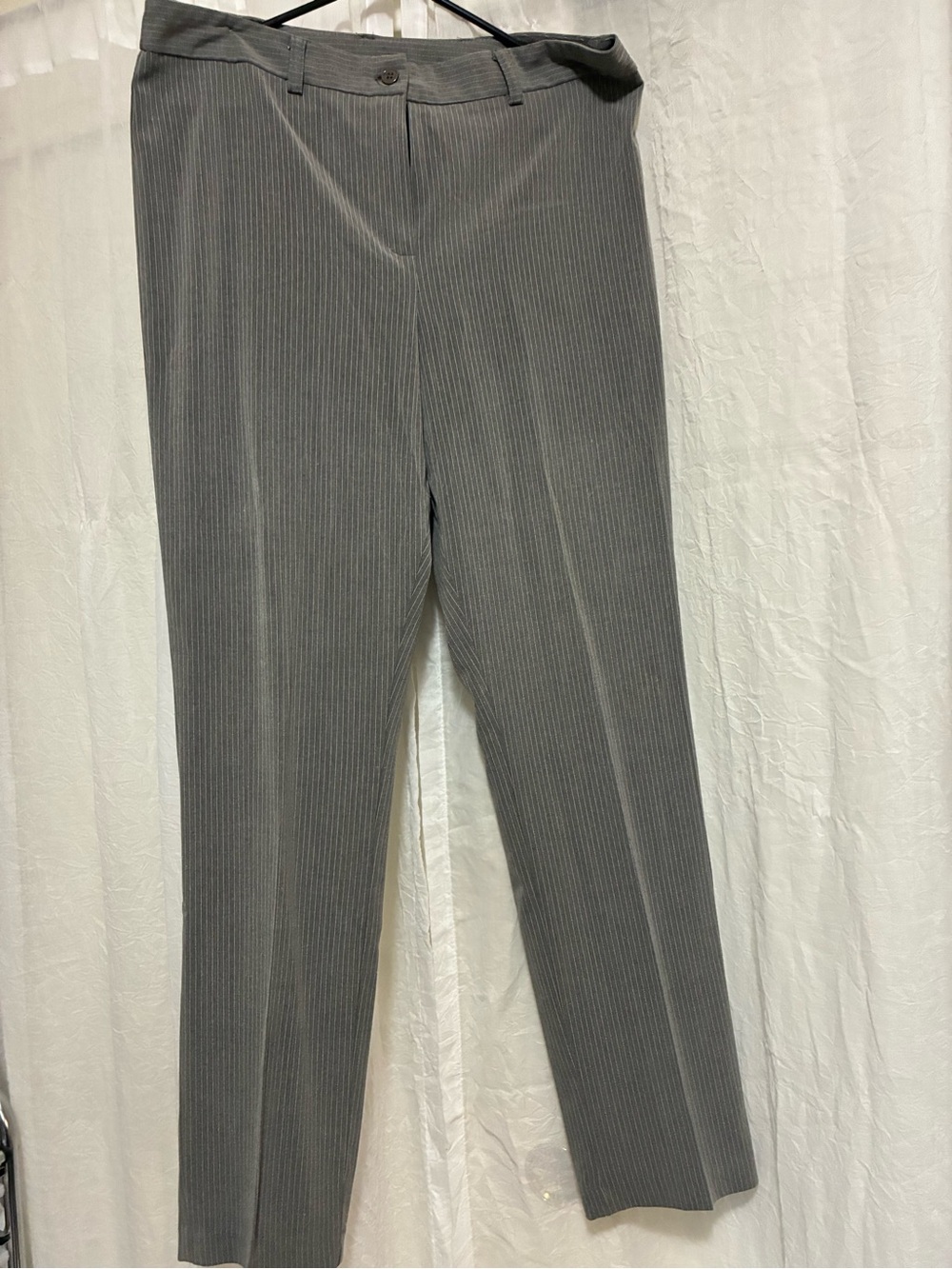 VENUS Gray Pinstripe Two-Piece Women's Suit - Picture 2 of 2